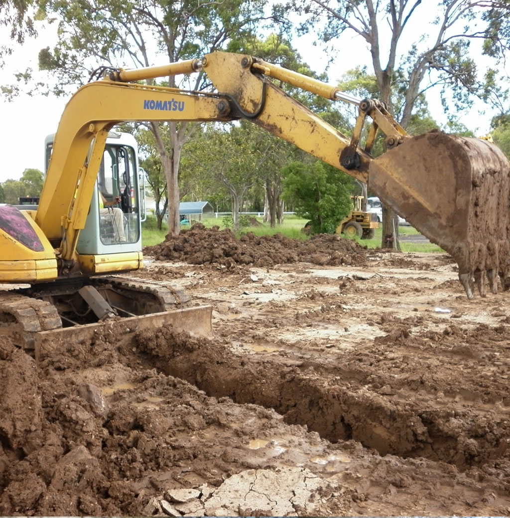 trade plumber electrician trenching hire Gold Coast Brisbane